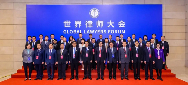 nEO_IMG_p4-广东省律师协会成立40周年！一张老照片带你走近那段岁月 .jpg