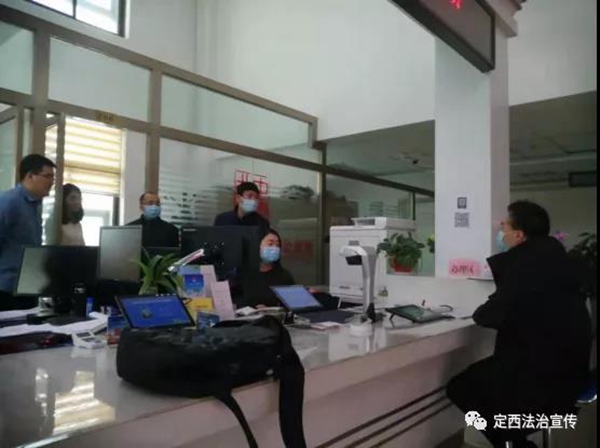 定西市司法局调研组检查指导法律职业资格审核授予工作1.jpg