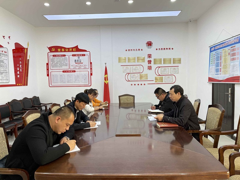 嘉峪关市司法局召开公证和司法鉴定行业突出问题专项治理深入排查阶段推进会1.jpg