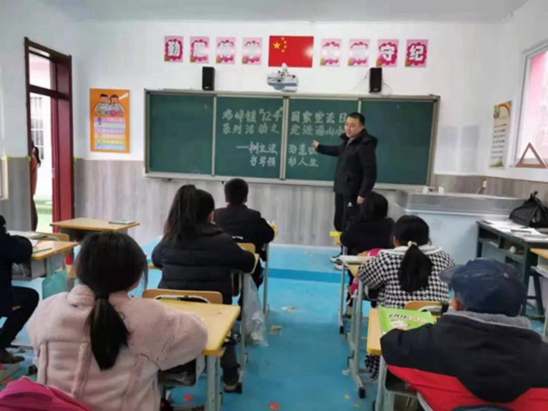 赞！甘肃省戒毒管理局荣获“全省脱贫攻坚先进集体”称号10.jpg