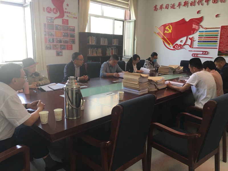 张掖市甘州区开展2021年度第一批法律援助案件质量评查2.jpg