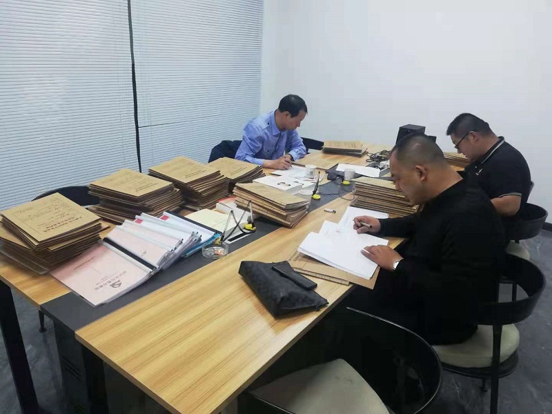 嘉峪关市司法局组织开展司法鉴定案卷评查工作1.jpg