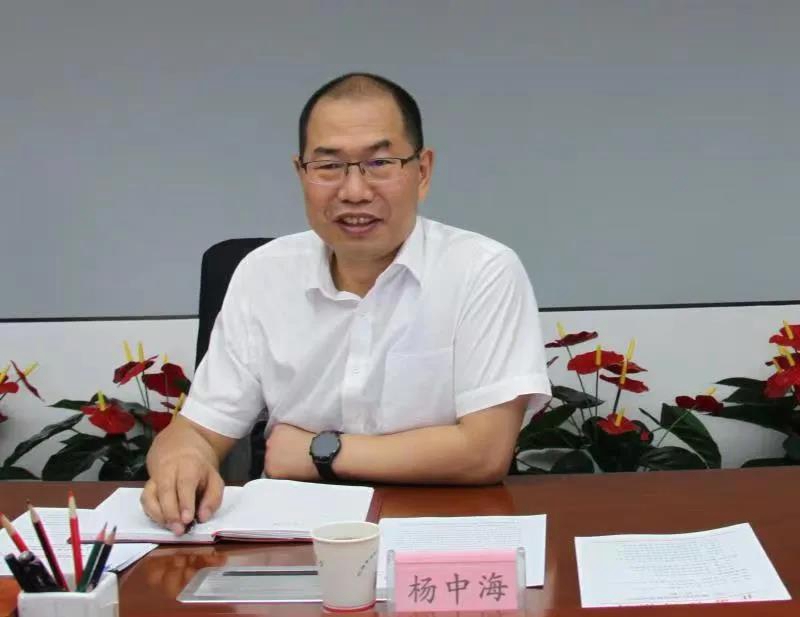 甘肃省委编办督查组前往省司法厅督查调研“三定” 规定执行情况2.jpg