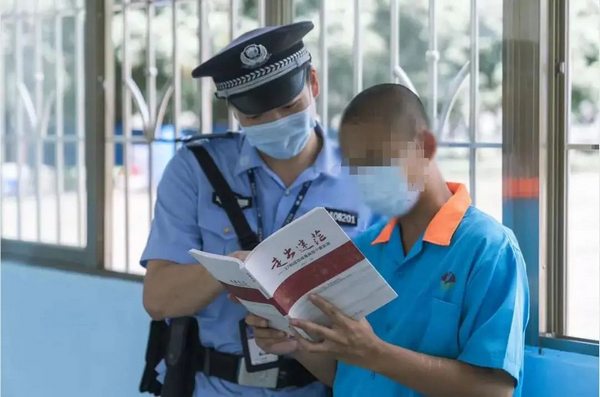 nEO_IMG_p4-6·26国际禁毒日丨“如果我不吸毒，可是人生真的有如果吗？”.jpg