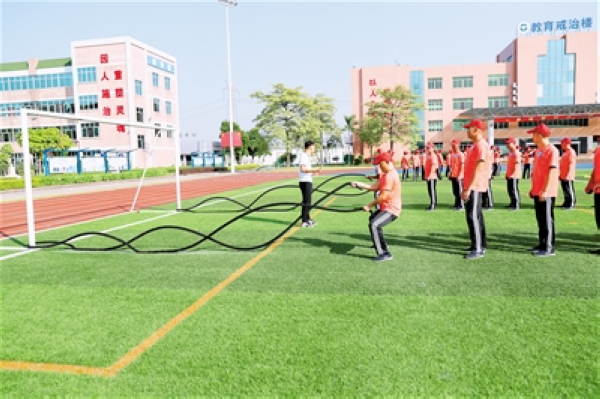 nEO_IMG_p1-广东：全国统一戒毒模式全面建成 南方法治报数字报 电子版.jpg