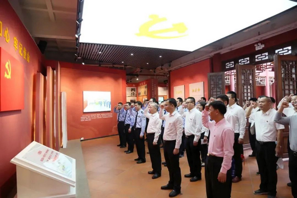 nEO_IMG_p3-党史学习教育丨肇庆市司法局增“四色”强“四力” 推动党史学习教育走深走实.jpg